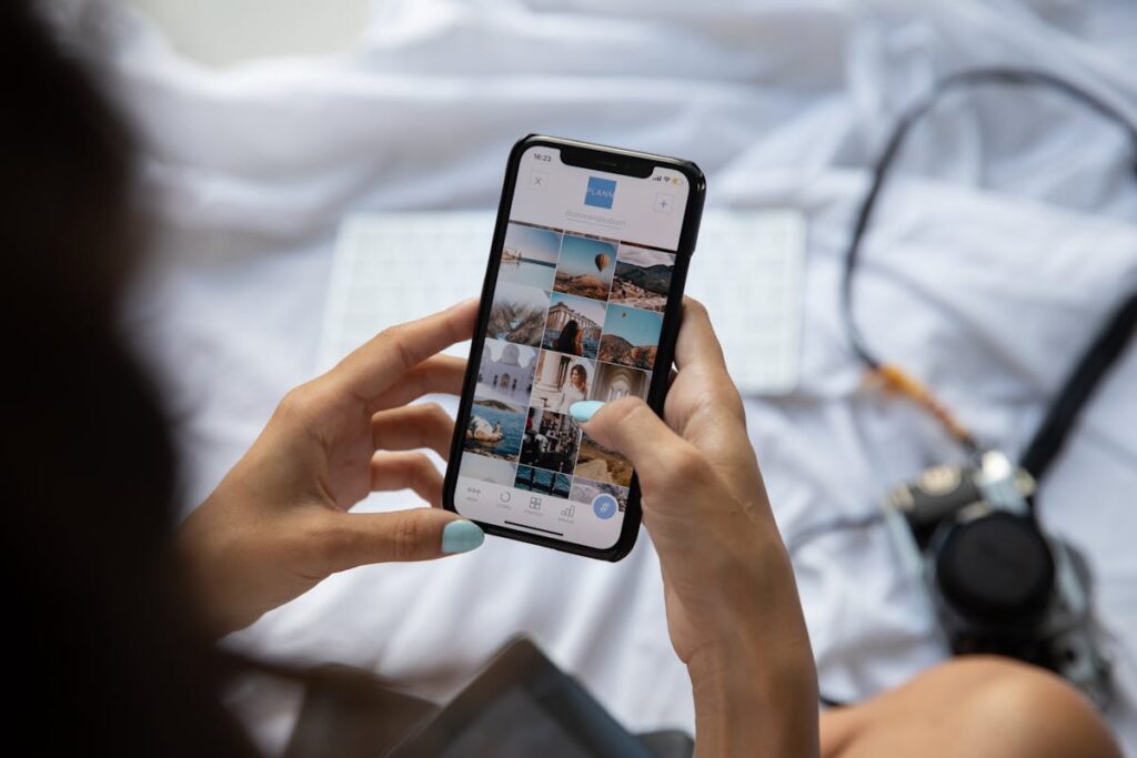 E-mailmarketing campagne op laptop met statistieken en open rates