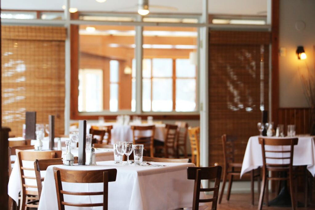 Horeca-uitbater achter toog van net geopende zaak in België